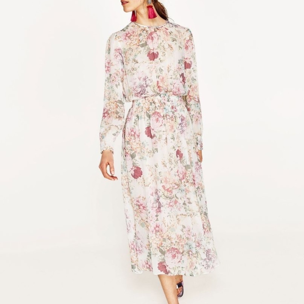 NWOT Beautiful Floral Zara Dress🌸